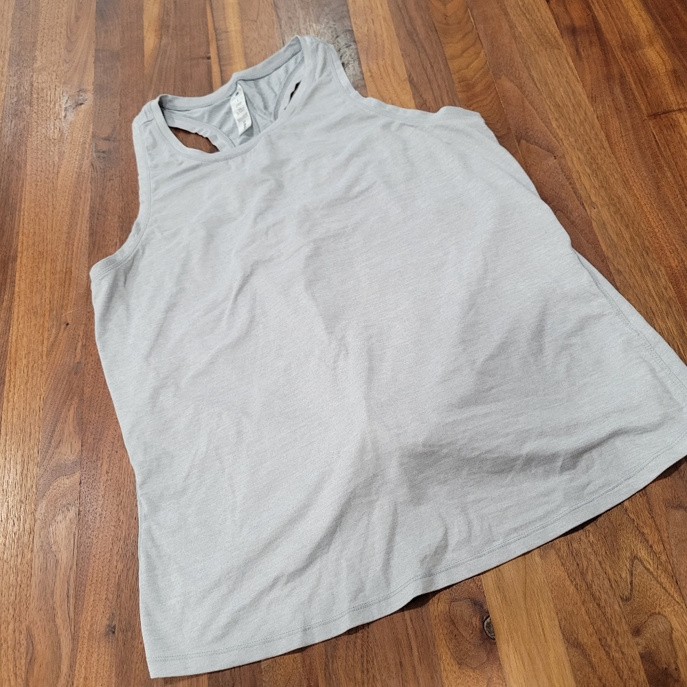 Yogalicious Keyhole Knotted Back Racer Back Tank Size Large
